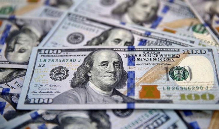 Bedava aldığı koltuğun içinden 36 bin dolar çıktı