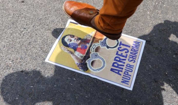 Hindistan’da Hz. Muhammed’e hakaret eden iktidar partisi yetkilisine dava açıldı