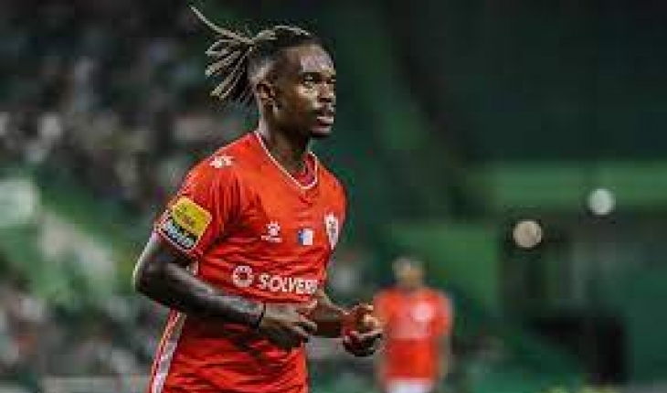 Fenerbahçe ilk transferini açıkladı