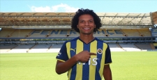 Willian Arao resmen Fenerbahçe'de