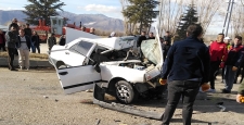 Isparta-Konya yolunda feci kaza: Karı koca hayatını kaybetti