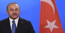 Dışişleri Bakanı Çavuşoğlu: Bu yasak gerçekten İslami de değil, insani de değil