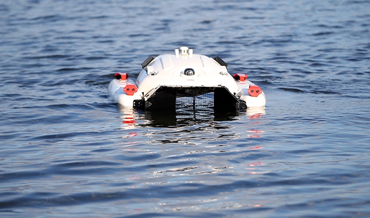 İnsansız su üstü robotu denizleri temizlemeye başladı