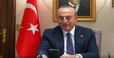 Bakan Çavuşoğlu, İsveçli profesörün staj başvurusunu reddettiği öğrenciyi aradı