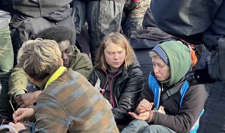 İklim aktivisti Greta Thunberg gözaltına alındı 