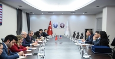 Bakan Özer, ABD'nin Ankara Büyükelçisi Flake'i kabul etti