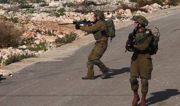 İsrail güçleri işgal altındaki Batı Şeria'da 15 Filistinliyi gözaltına aldı